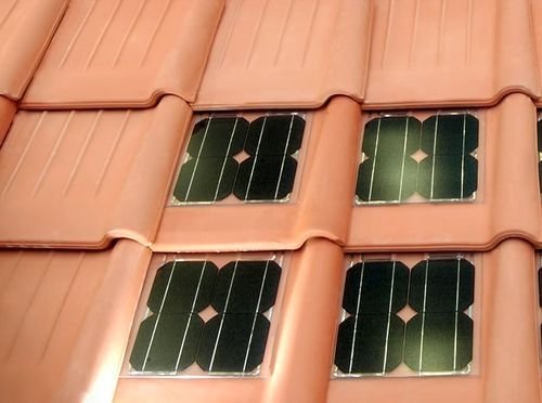 SOLAR TILES THAT ALLOW HOUSES TO BE A SUSTAINABLE HYDROELECTRIC POWER PLANT