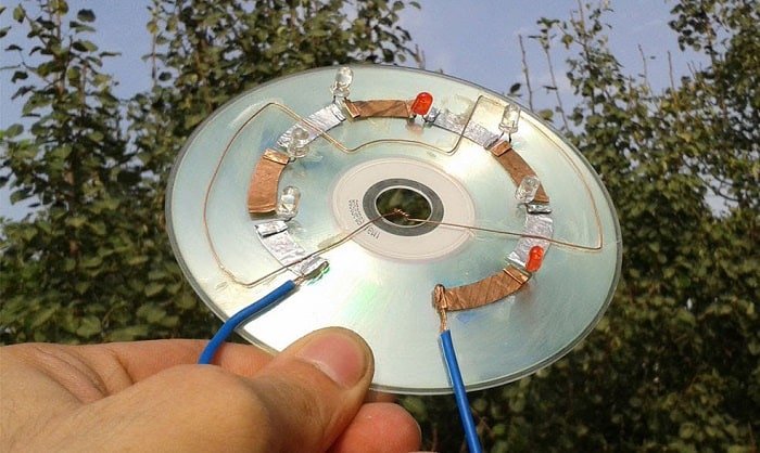 How to make a solar panel with CD