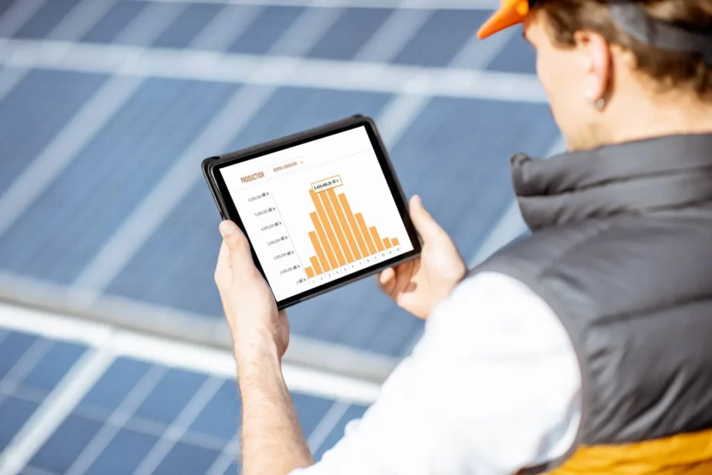 Do you know how many kWh a solar panel produces?