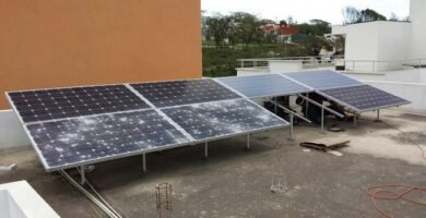 How to know if a solar panel is damaged?